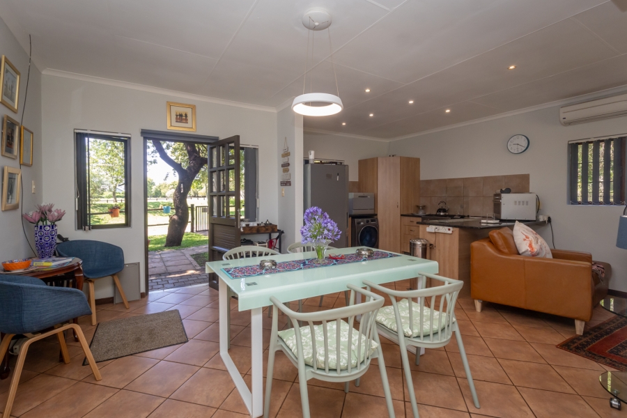 2 Bedroom Property for Sale in The Coves North West